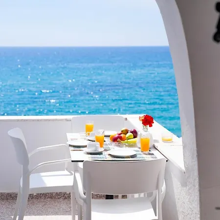 Kostas Апартаменты *